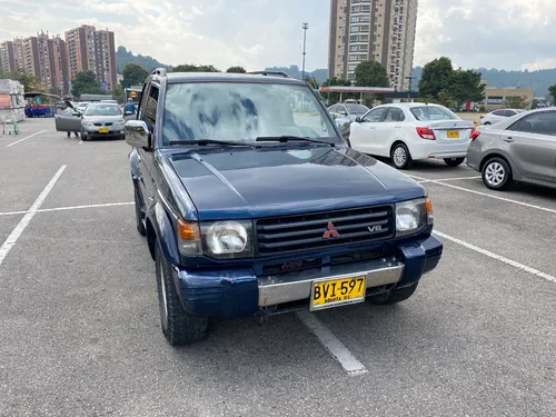 Mitsubishi Montero 3.0 V13