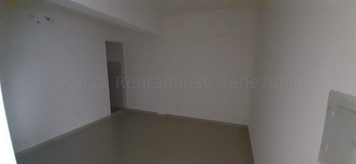 Imagen 18 de 30 de Sp/** Excelente Edificio Con Local Comercial En P/b Y Mas Bondades En Venta Barquisimeto Zona Centro, Tlf. 0424-5197639. # 22-15281, Lara Venezuela