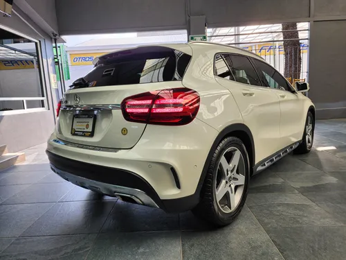 Mercedes-Benz Clase GLA 2.0 250 Cgi Sport Sin Techo At