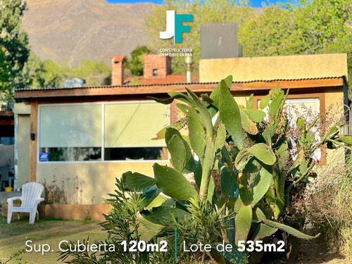 Casa En Venta En Merlo De 2 Dormitorios