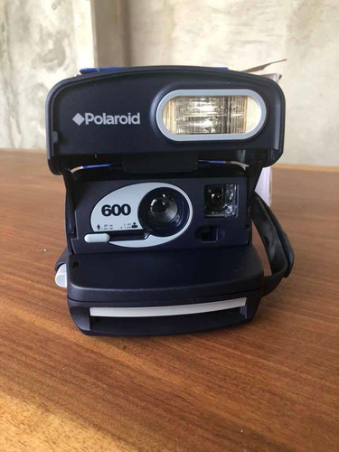 Polaroid 600