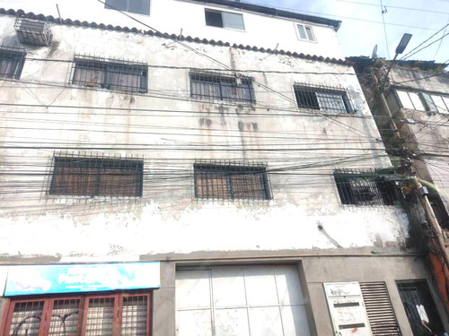 Se Vende Apartamento En El P. 3 De Casa De Propiedad Horizontal, Baruta