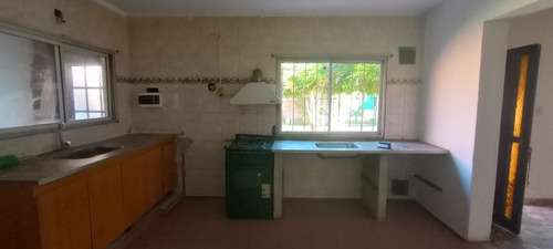 Casa En Alquiler En Los Hornos
