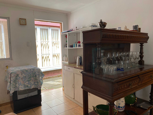 Cauquenes, Local Comercial, 976 M2 Terreno (86224)