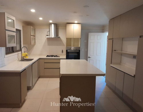 Casa En Venta De 4 Dorm. En Quintero