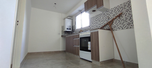 Imagen 10 de 22 de Venta Depto 3 Amb Centro De Caseros