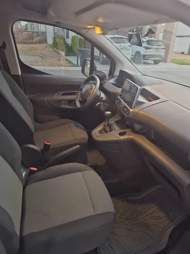 Peugeot Partner 1.2T Puretech Maxi