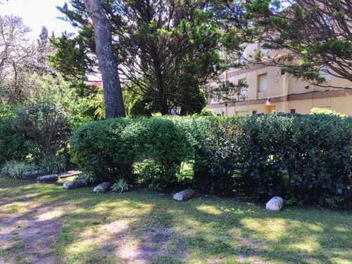 Imagen 16 de 18 de Departamento En Venta En Pinamar Centro. Año 2023