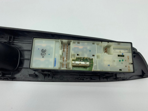 Control Maestro Vidrio Del Izq Nissan Versa 2012-2019 (Usado)