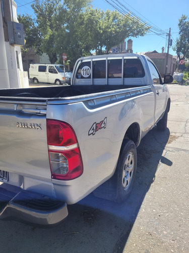 Toyota Hilux Pick-up 2.5 Cs Dx Pack 120cv 4x4