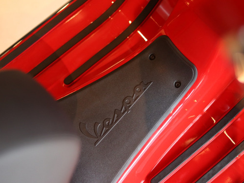Vespa Gts Super 300 Rojo Reserva Ya