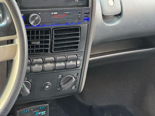 Volkswagen Gol 1.6