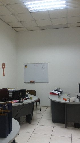 Gran Local Comercial En El Centro