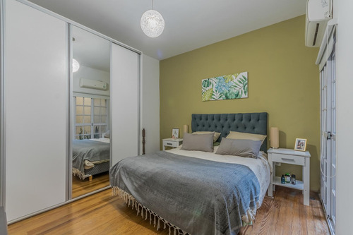 Venta P.h. 4 Ambientes, Con Patio, Quincho Y Terraza Propia. Barrio Flores. A Nuevo !!!