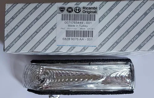 Faro De Giro Espejo Izquierdo Fiat Doblo Nuevo Original