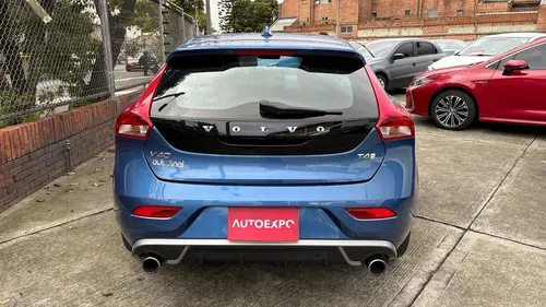 Volvo V40 T4 DRIVE-E R DESIGN HB SEC 2,0