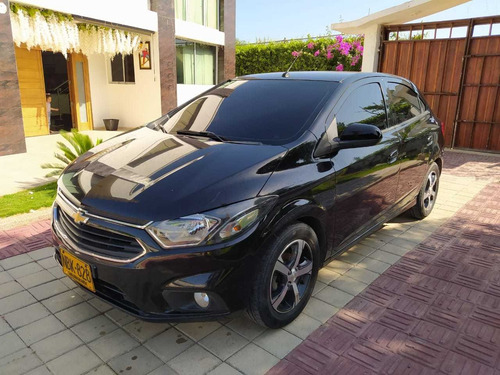 Chevrolet Onix 1.4 2017 Negro Hatchback