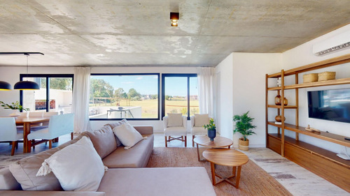 Casa En Venta En Costa Esmeralda Vistas A Cancha De Polo