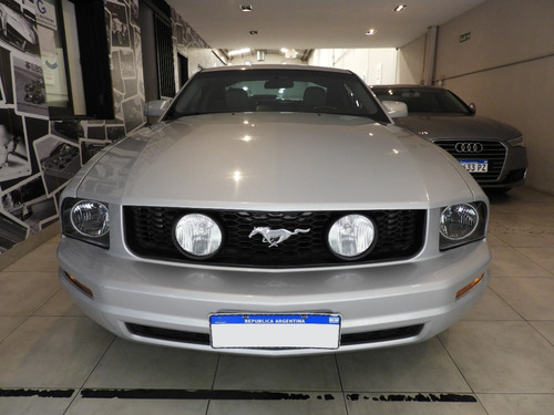 Ford Mustang V6 4.0