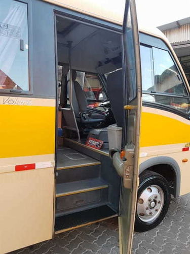 Imagem 5 de 8 de Micro Ônibus Volare V8 Agrale 2012
