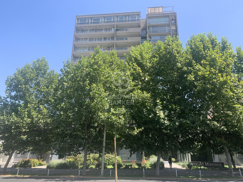Para Inversión, Acogedor A Pasos De Patio Bellavista