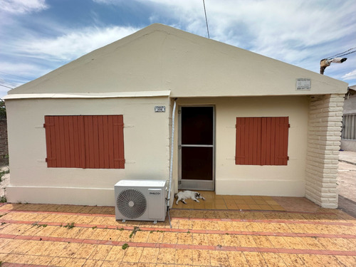 Casa En Virrey Del Pino A Pasos De Ruta 3