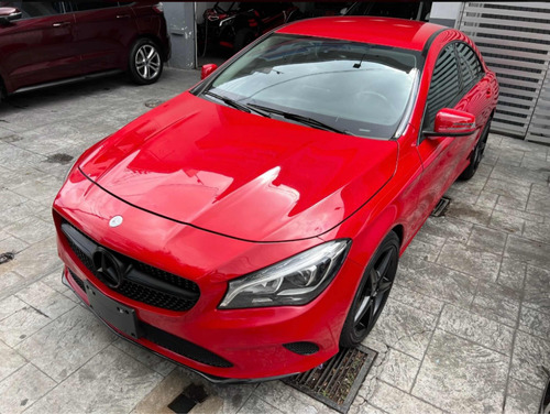 Mercedes-Benz Clase CLA 1.6 200 Cgi Sport At