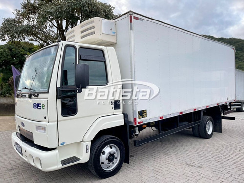 Imagem 1 de 15 de Ford Cargo 815e - 2010 - Bau Refrigerado 6.05m - 418.000km