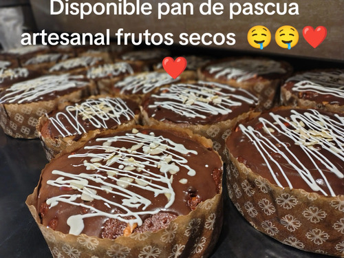 Variedad De Pan, Dulces Y Empanadas