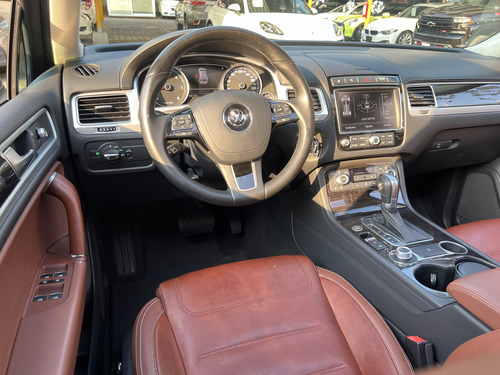 Volkswagen Touareg 3.0 V6 Tdi At
