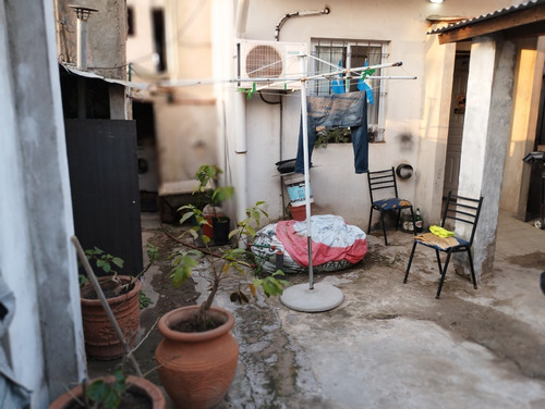 Imagen 21 de 25 de Casa De 3 Ambientes Con 2 Deptos Al Fondo