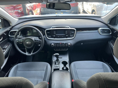 Kia Sorento 2.4 Lx At