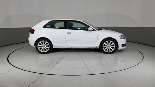 Audi A3 1.4 TFSI AMBIENTE PLUS S TRONIC
