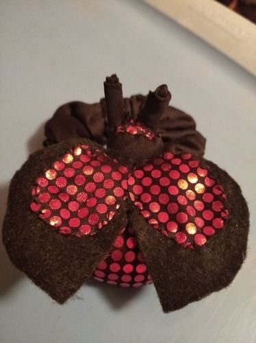 Imagen 3 de 10 de Scrunchies Colitas Moñeras Artesanales. A Mano!!!