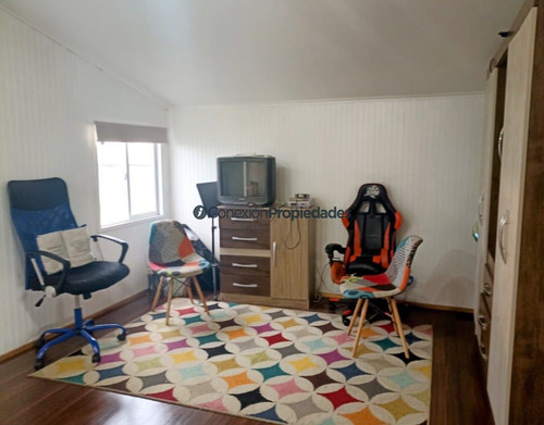 Casa En Venta De 4 Dorm. En Frutillar