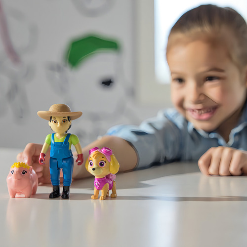 Paw Patrol, Set Figuras De Skye, Granjera Yumi Y Cerdito
