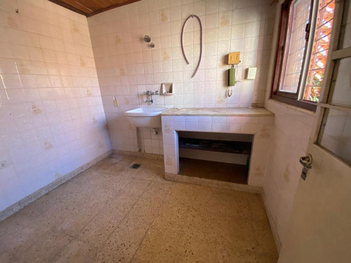 Imagen 6 de 12 de Casa 2/3 Dorm. 2 Baños, Coch. 2 Terr. En Sarg. Cabral