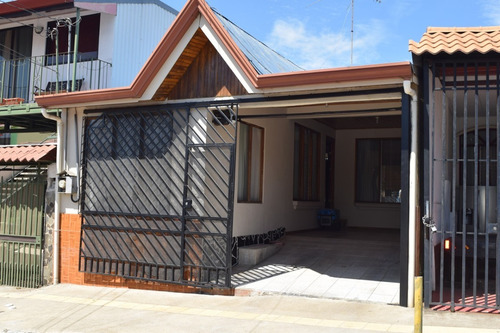 Imagen 16 de 17 de Venta Casa En San Rafael Heredia, A Un Costado Del Condominio Altos De Palermo