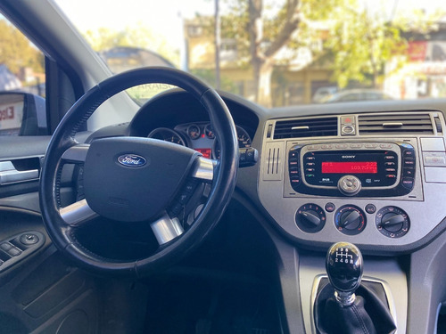 Imagen 10 de 11 de Ford Kuga 2.5 Trend Mt 4x4 - 2013