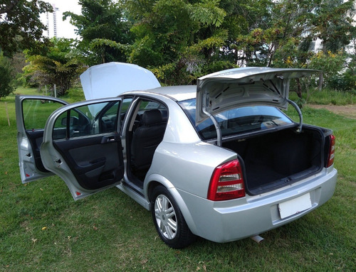 Astra Sedan 2005 Flex Ar Cond Dir Couro Airbag Roda Raridade