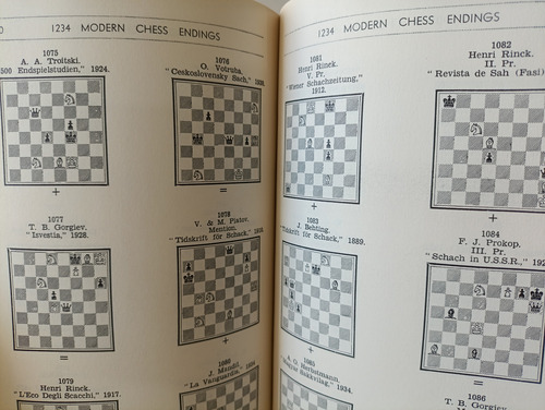 Libro De Ajedrez - 1234 Modern End-game Studies (Usado)