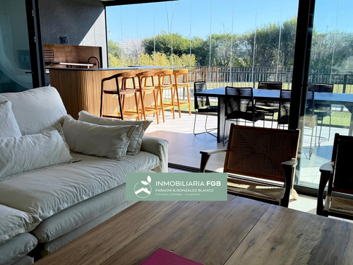 Casa Amoblada Premium En Alquiler En Barrio Araucarias Puertos Del Lago | 4 Dormitorios | Pileta Climatizada | Garage Cubierto