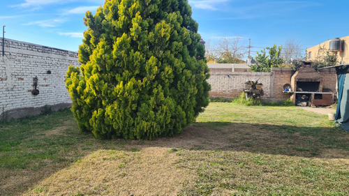 Terreno / Lote En Venta De 215m2 Ubicado En Luzuriaga