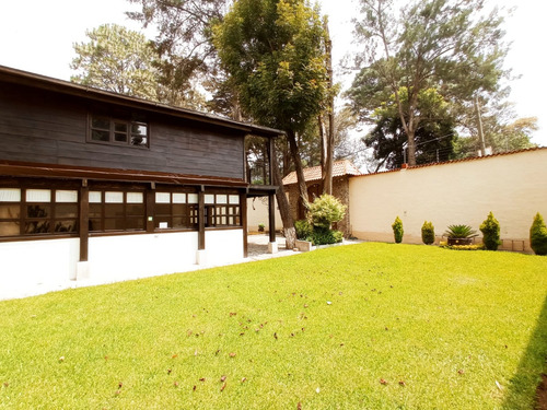 Imagen 7 de 30 de Vendo Hermosa Propiedad, Ubicada En Uno De Los Sectores Mas Selectos De San Lucas Sacatepequez, Incluye Dos Casas Con Amplio Jardin Ideal Para Casa De Campo O Todo Tipo De Negocio