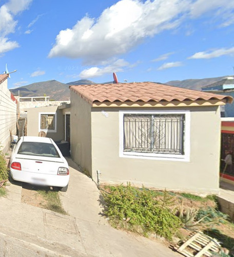 Venta De Casa, ¡remate Bancario!, Col. Los Encinos, Ensenada, Bc. -jmjc3