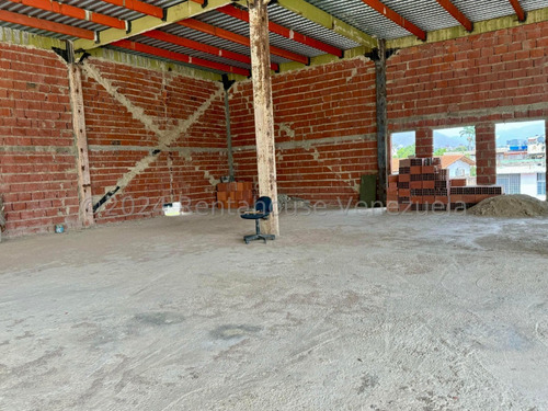 Edificio En Venta, El Paraíso #24-26956