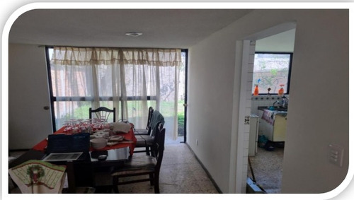 Imagen 8 de 9 de Casa, Uso Mixto, 3 Rec, 1.5 Baños, Cisterna, Alarma, 2 Autos