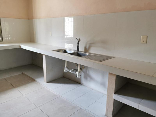 Venta Casa Una Recamara Col. Del Valle Tuxpan Veracruz