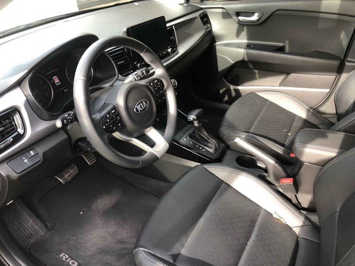 Imagen 14 de 15 de Kia Kia Rio Hb 2021 5p S Pack L4/1.6 Man