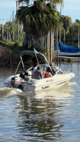 Lancha Virgin 470 Con Motor Yamaha 40 Hp